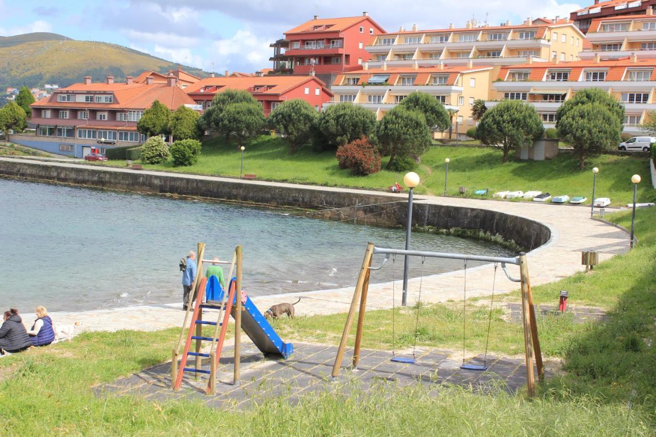 Playa De Quenxe Apartment Corcubión