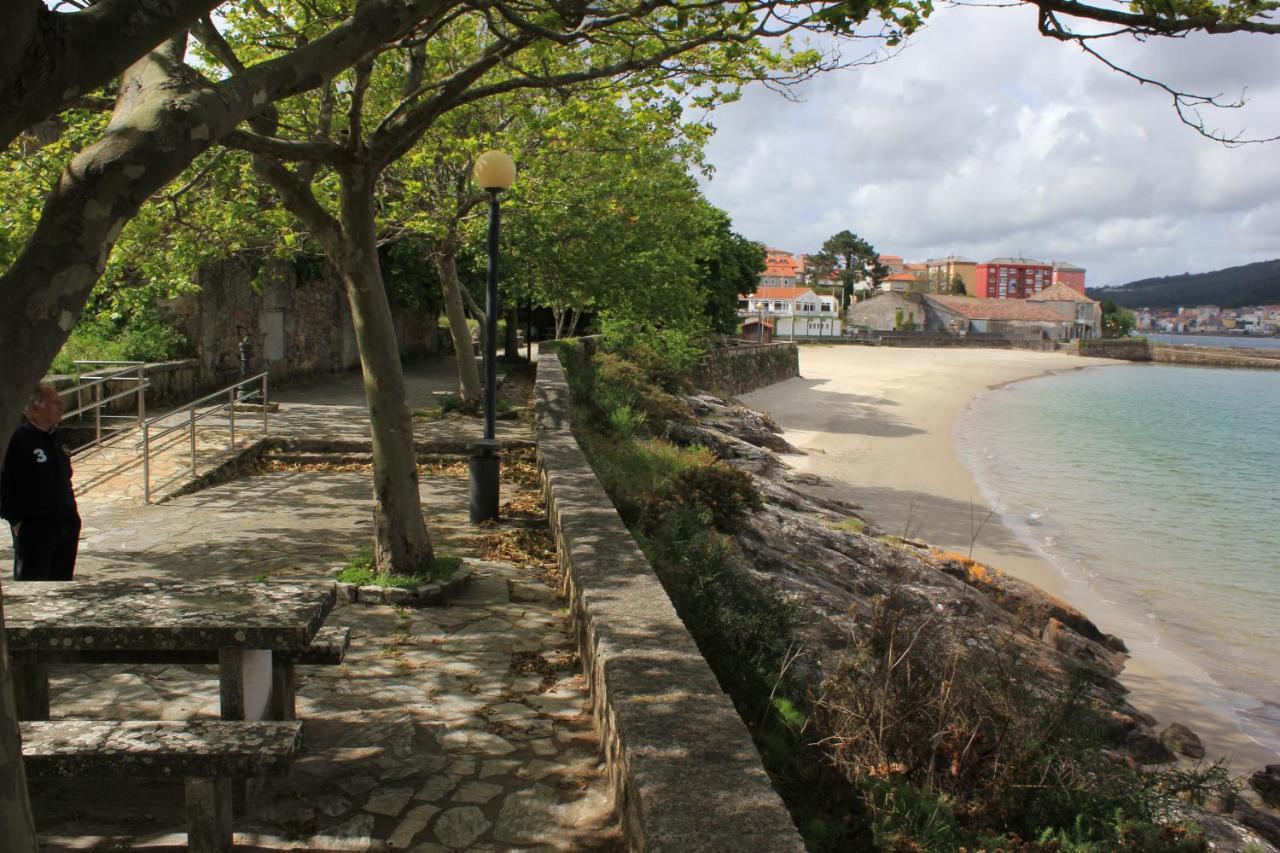 Playa De Quenxe Corcubión